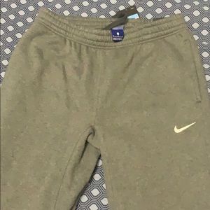 NIKE STANDARD FIT JOGGERS (M)